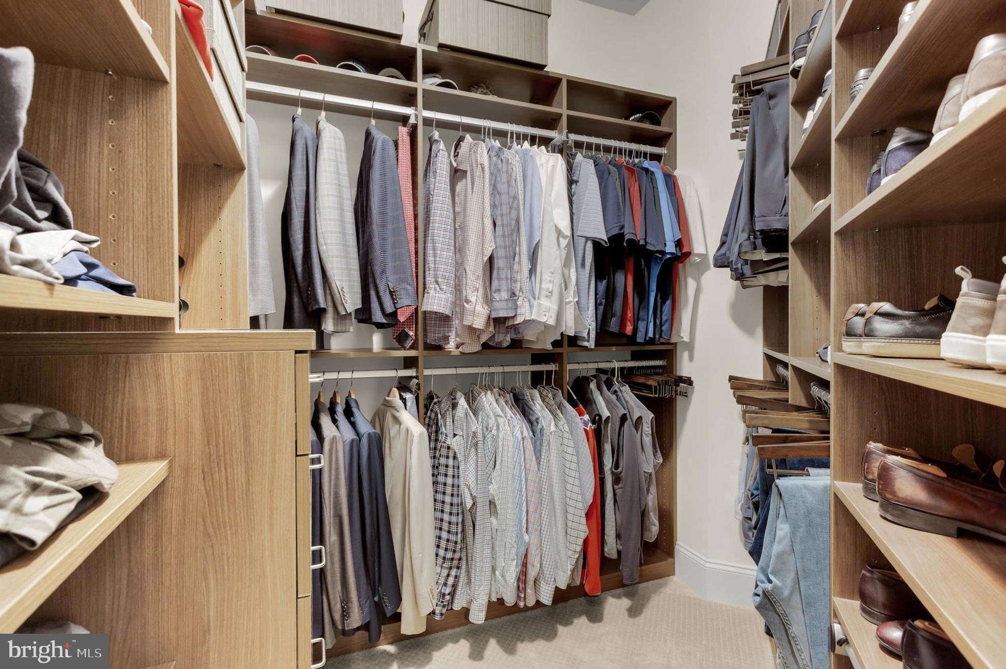 FOX MEADOW - Residential