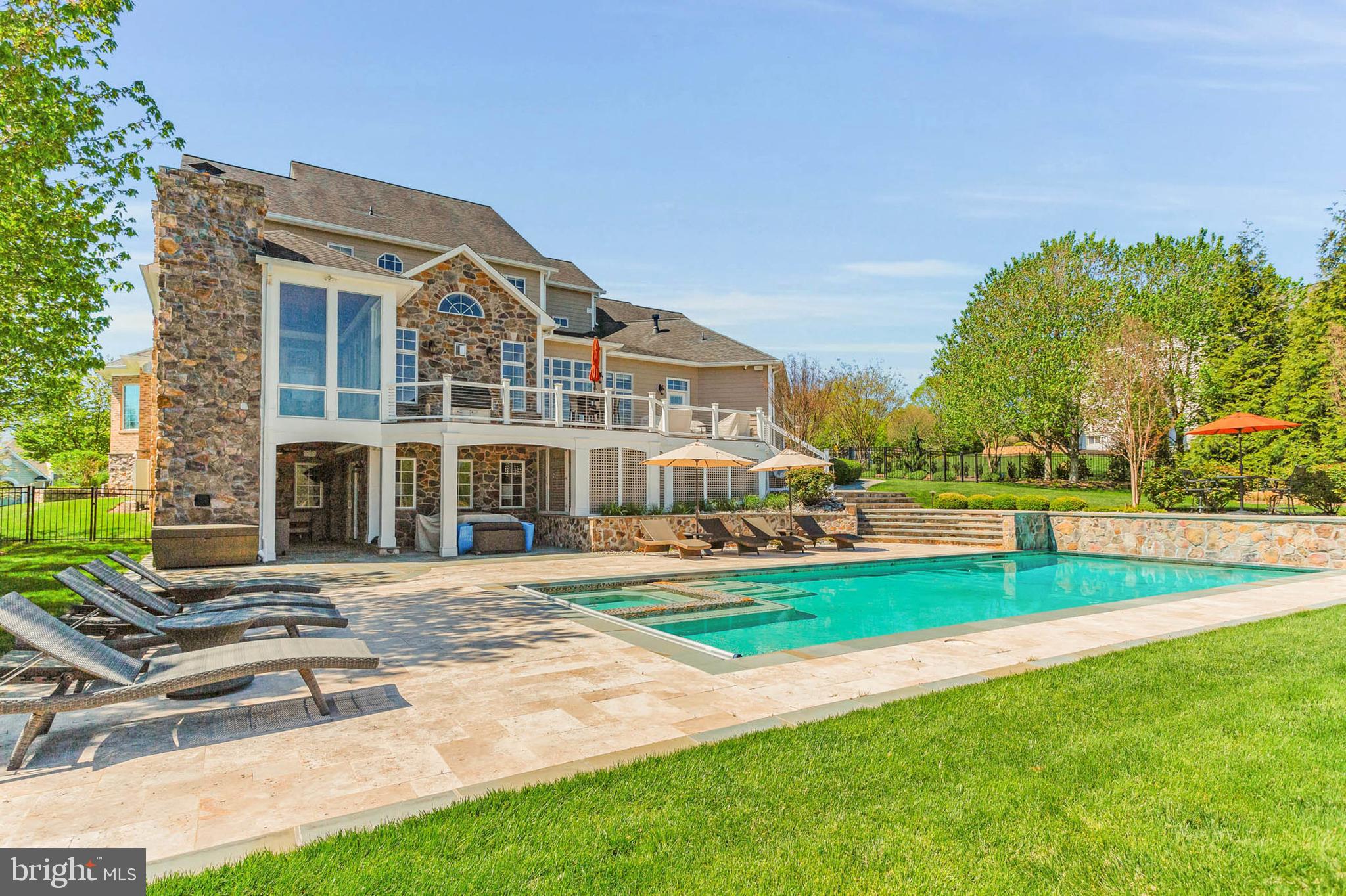 FOX MEADOW - Residential