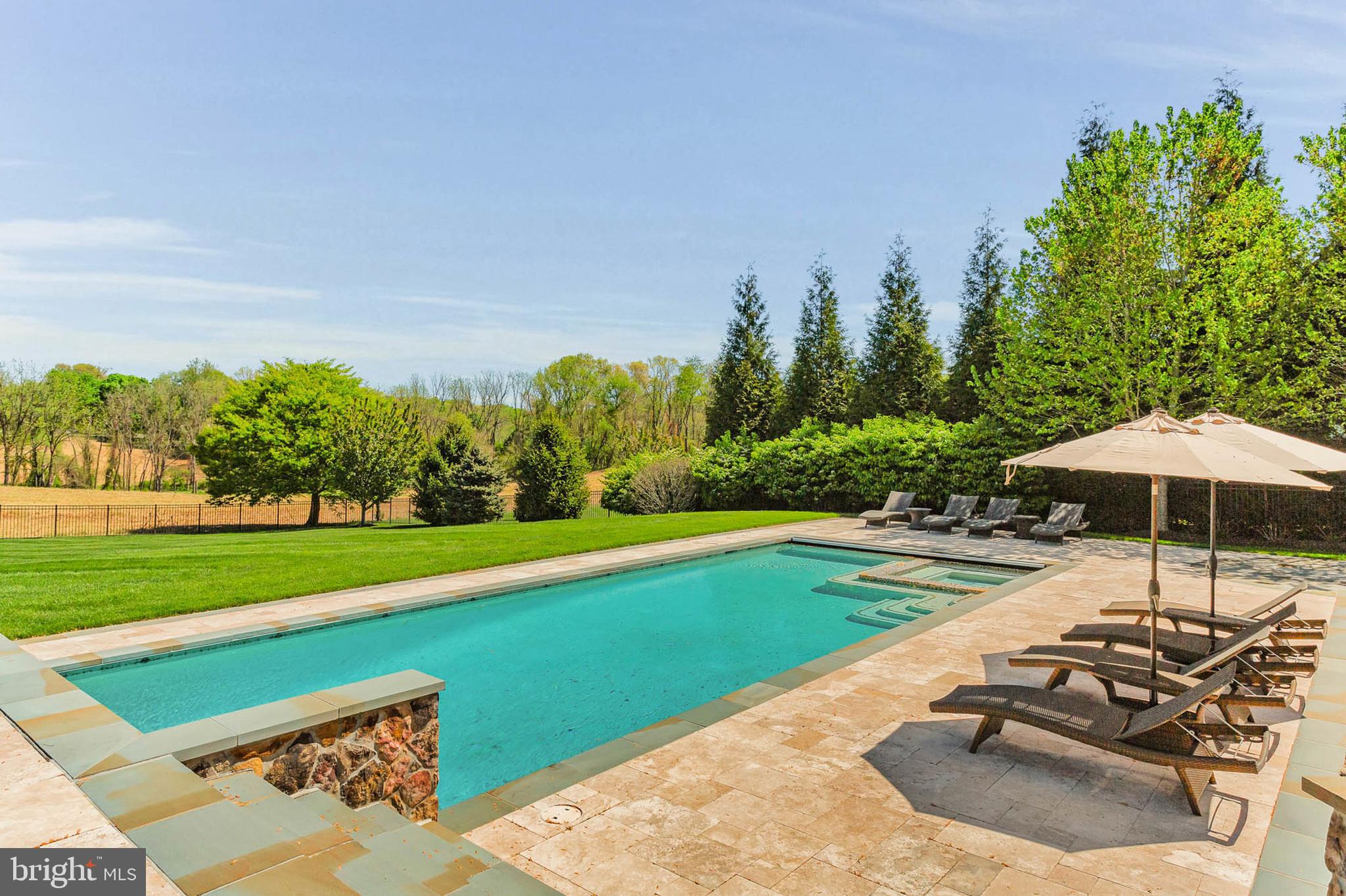 FOX MEADOW - Residential