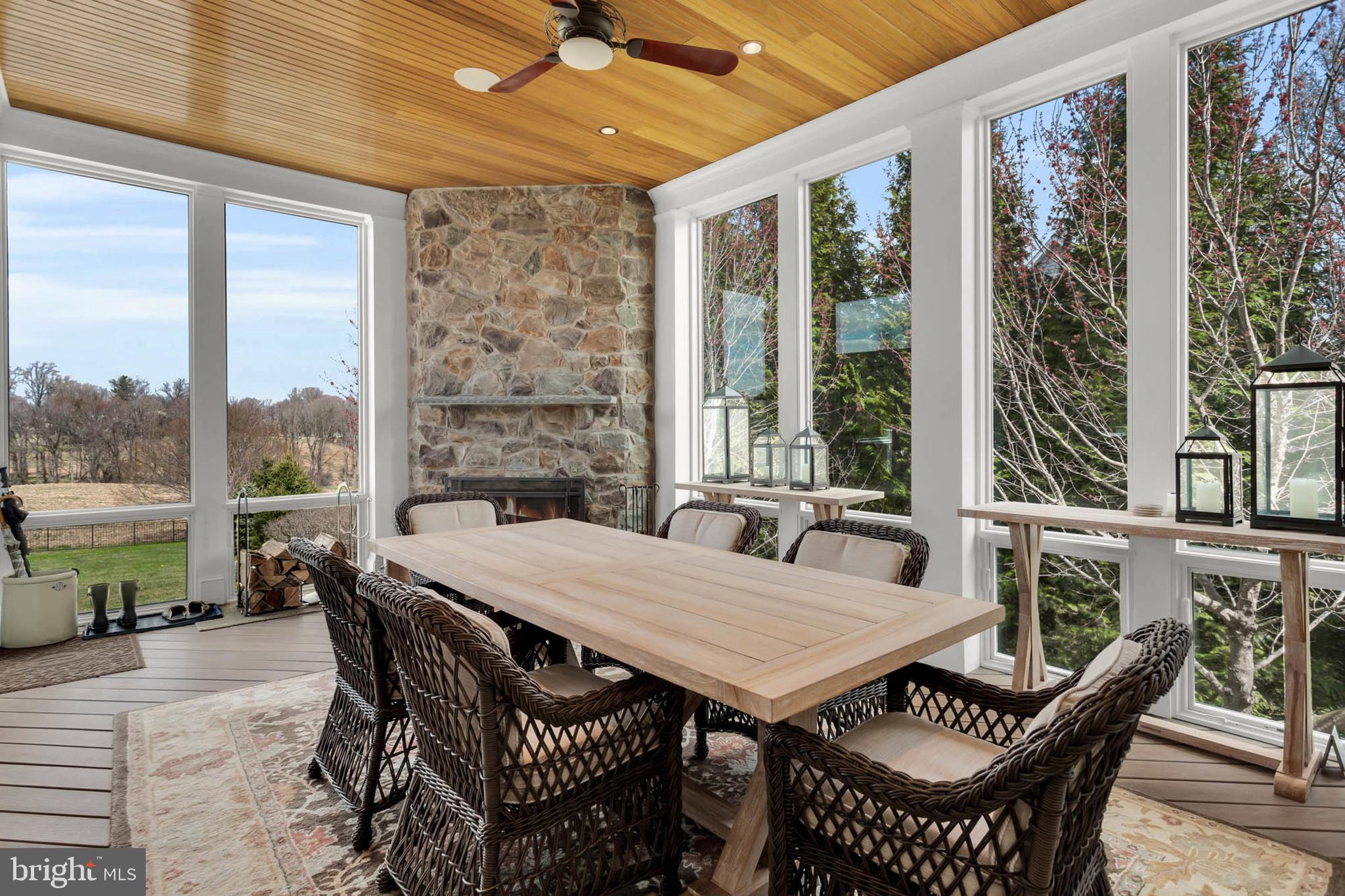 FOX MEADOW - Residential