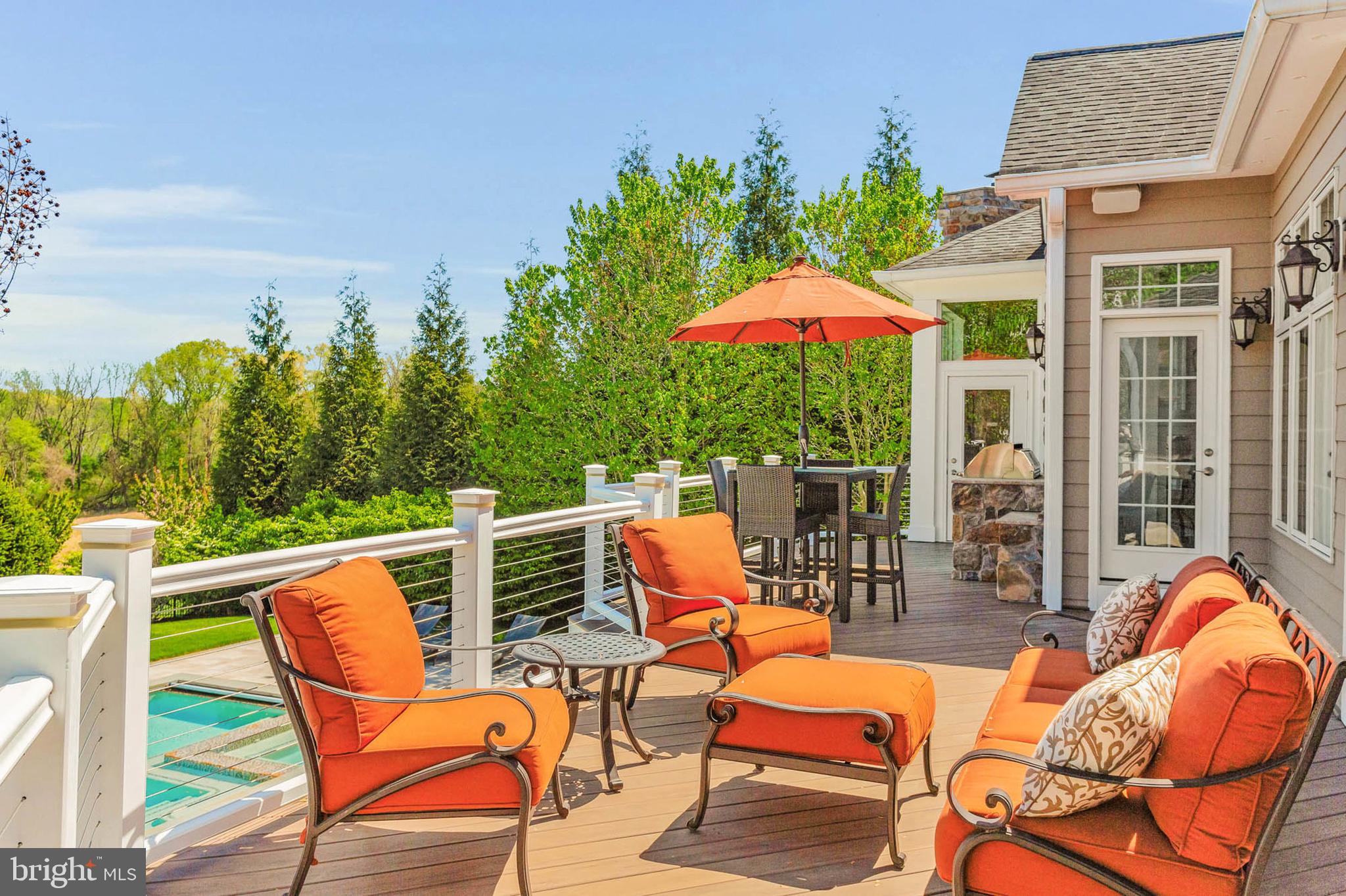 FOX MEADOW - Residential