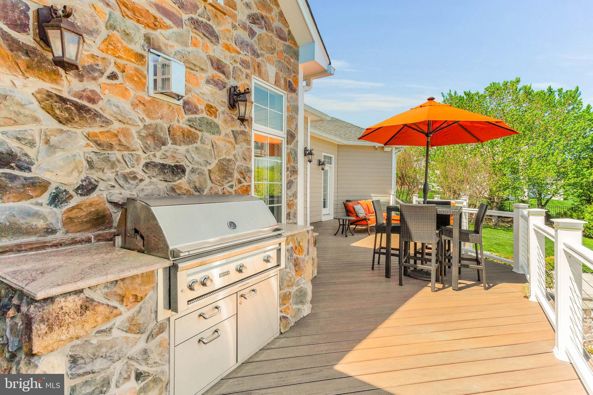 FOX MEADOW - Residential