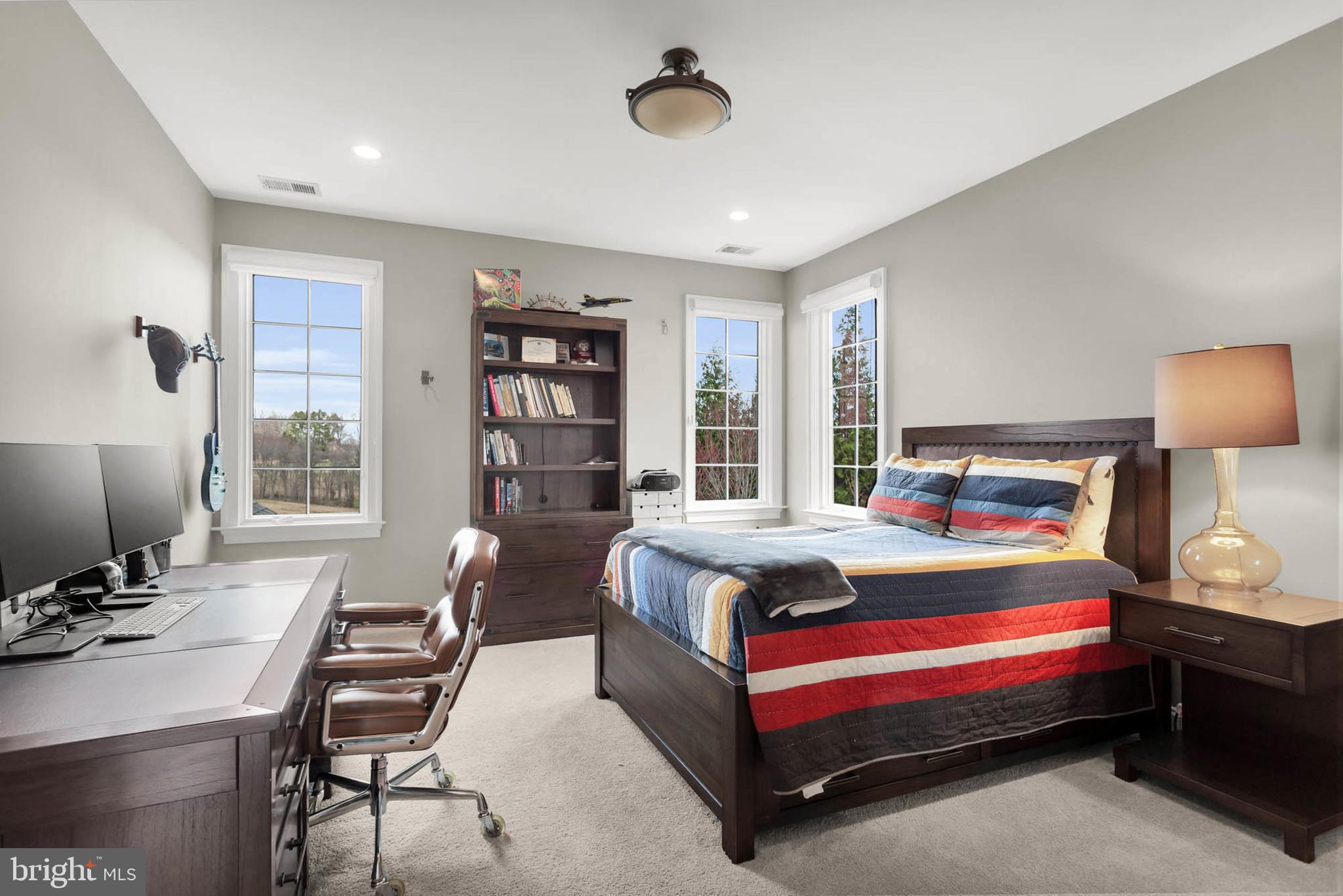 FOX MEADOW - Residential