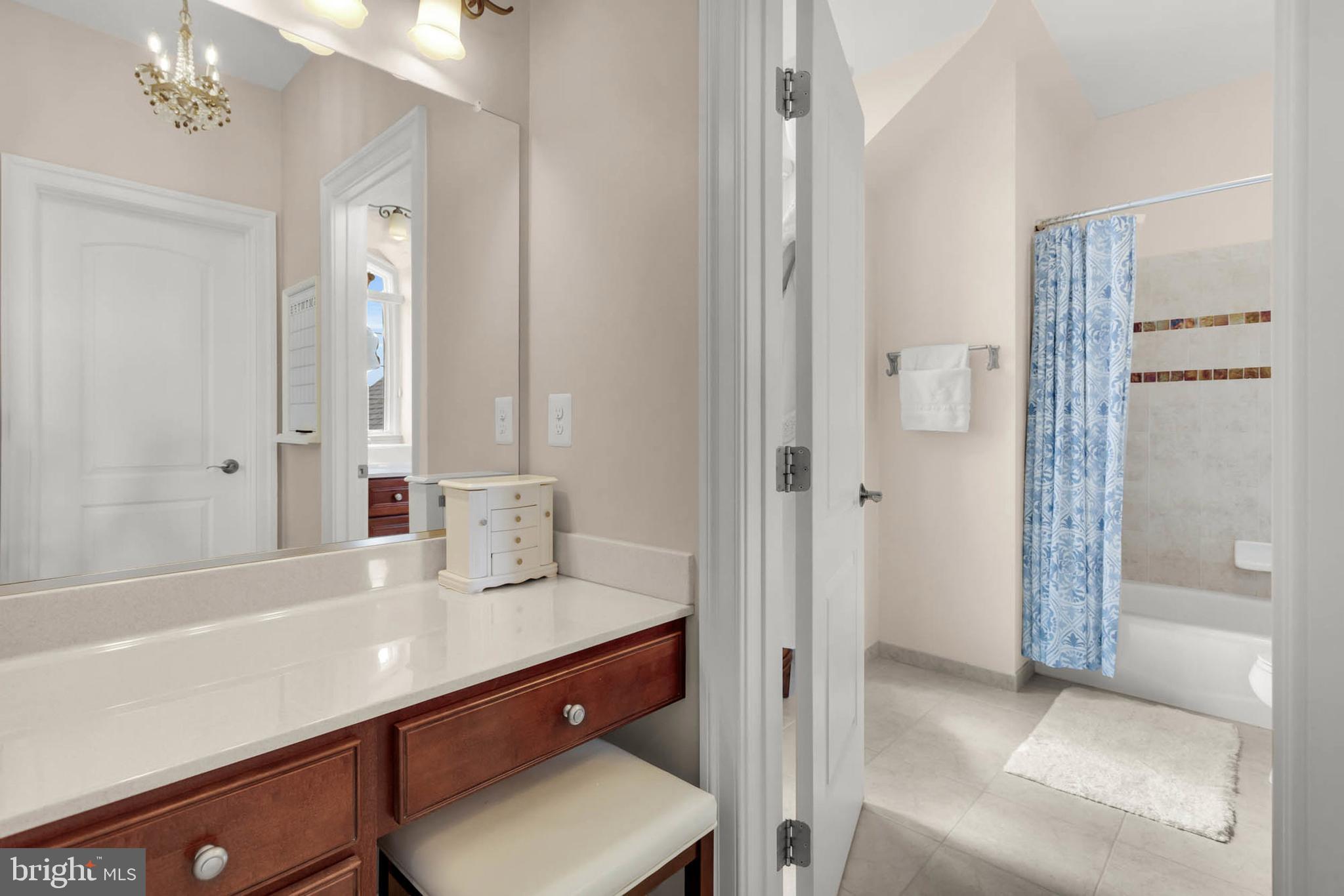 FOX MEADOW - Residential