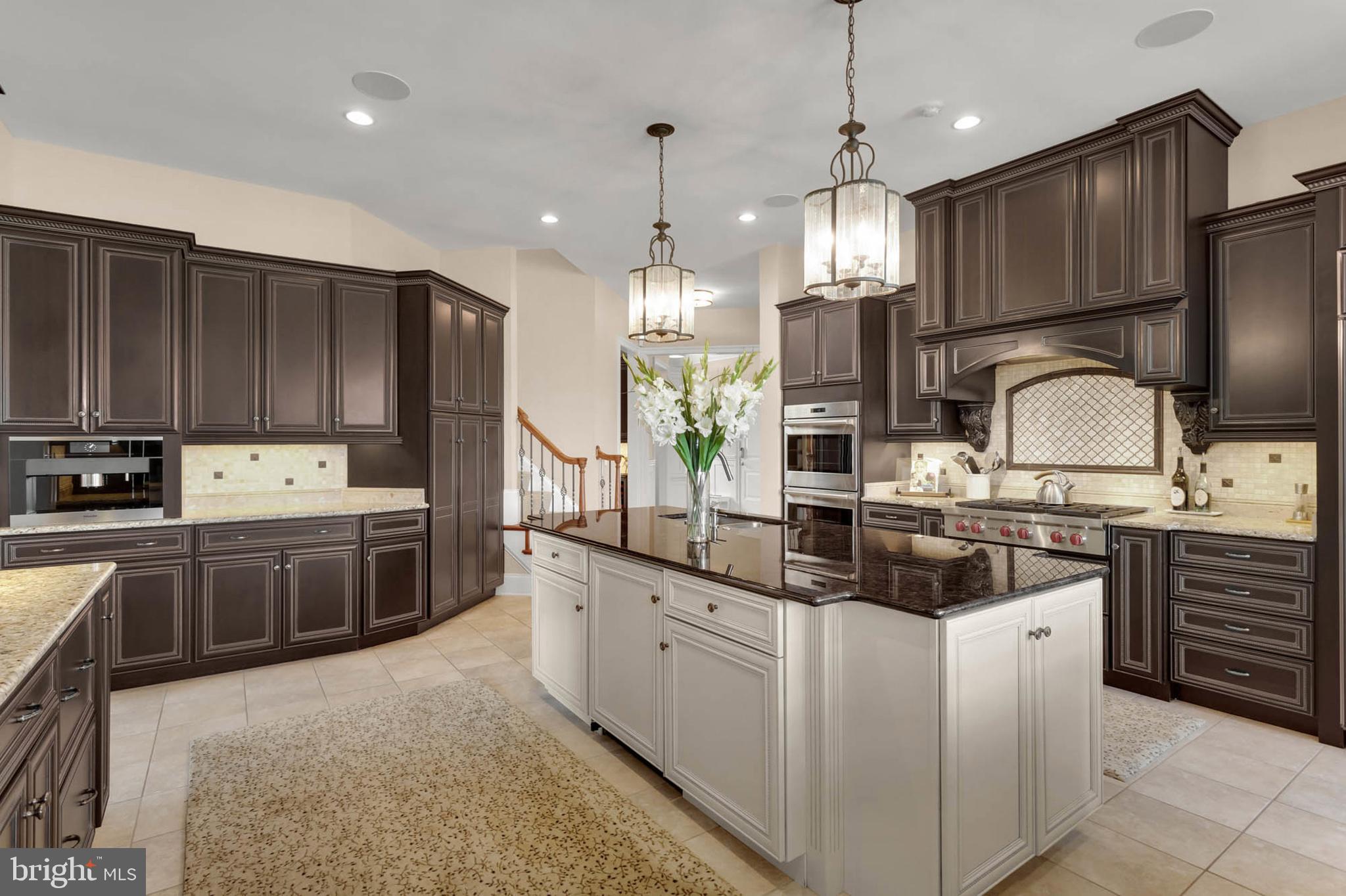 FOX MEADOW - Residential