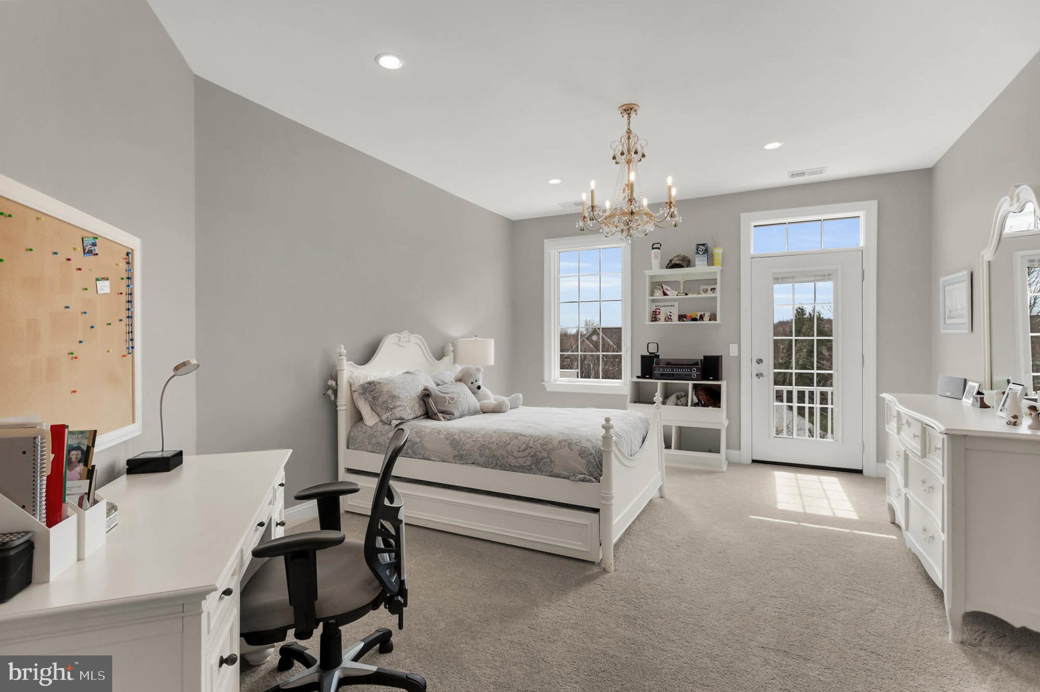 FOX MEADOW - Residential