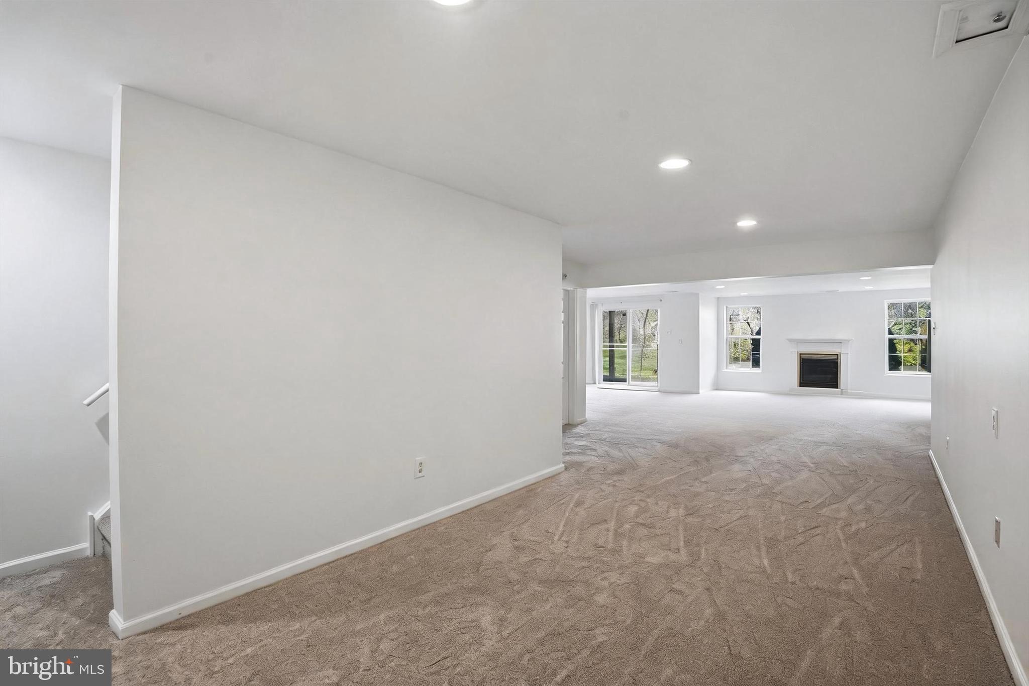 CHARLESTOWN HUNT - Residential