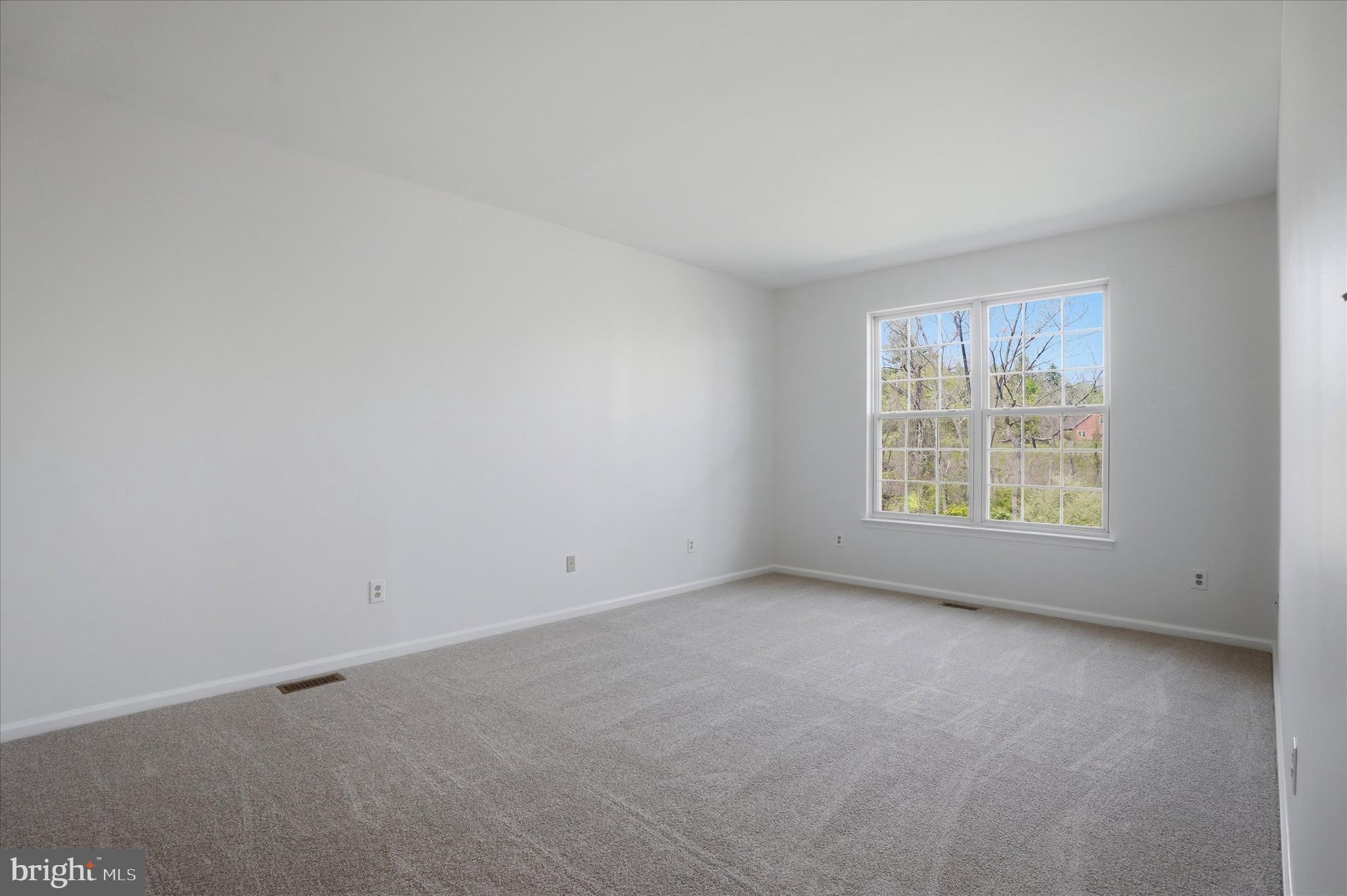 CHARLESTOWN HUNT - Residential