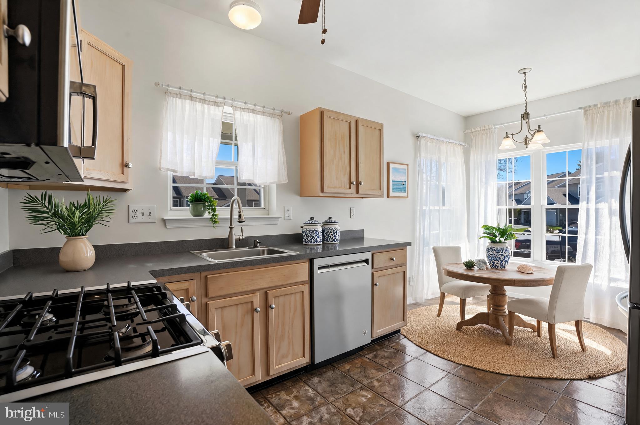 CHARLESTOWN HUNT - Residential