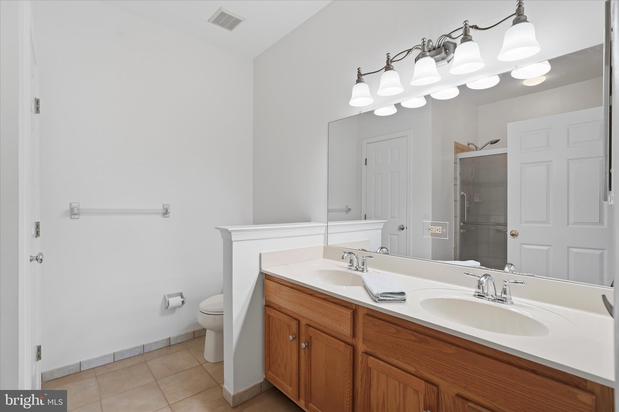 CHARLESTOWN HUNT - Residential