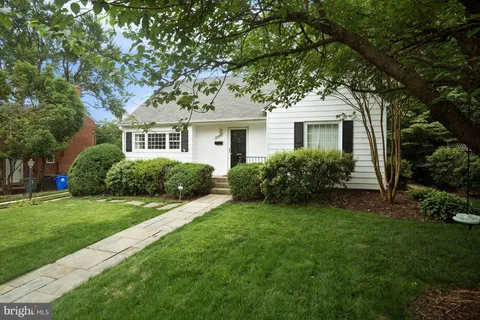 6104 28th Street N, Arlington, VA MLS: VAAR2065622