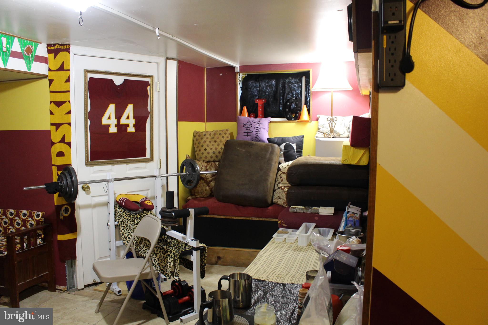 DEFENSE HEIGHTS - Residential