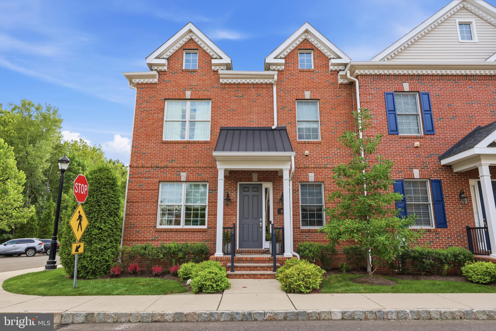 80 CREEKVIEW LANE
