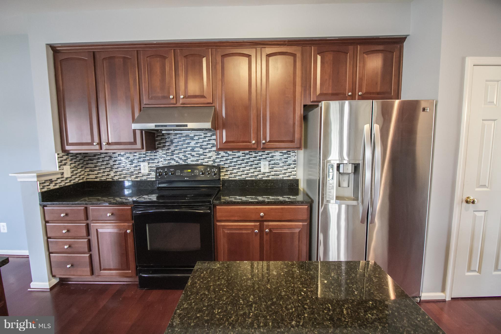 LAKELAND PLACE - Residential