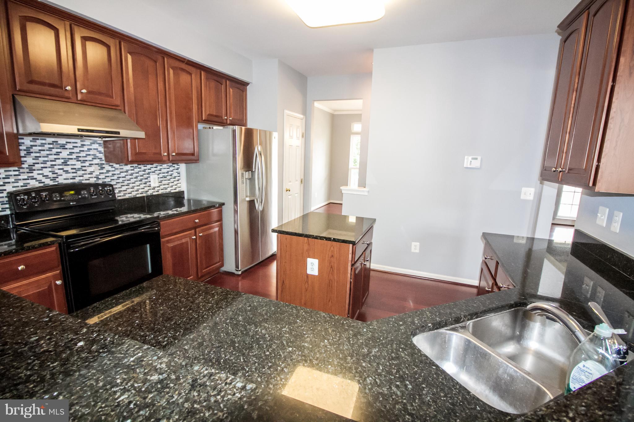 LAKELAND PLACE - Residential