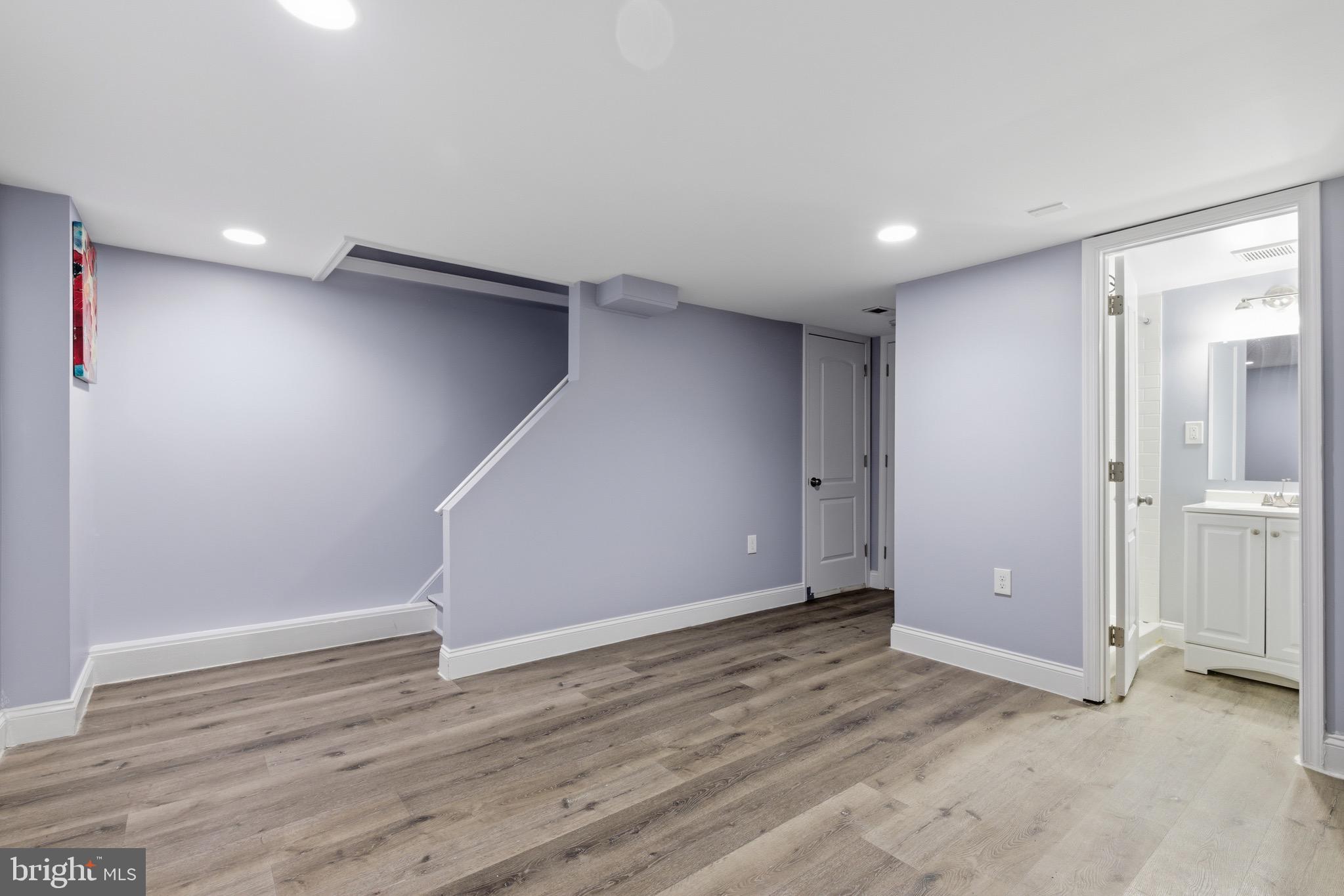 DUNDALK - Residential Lease