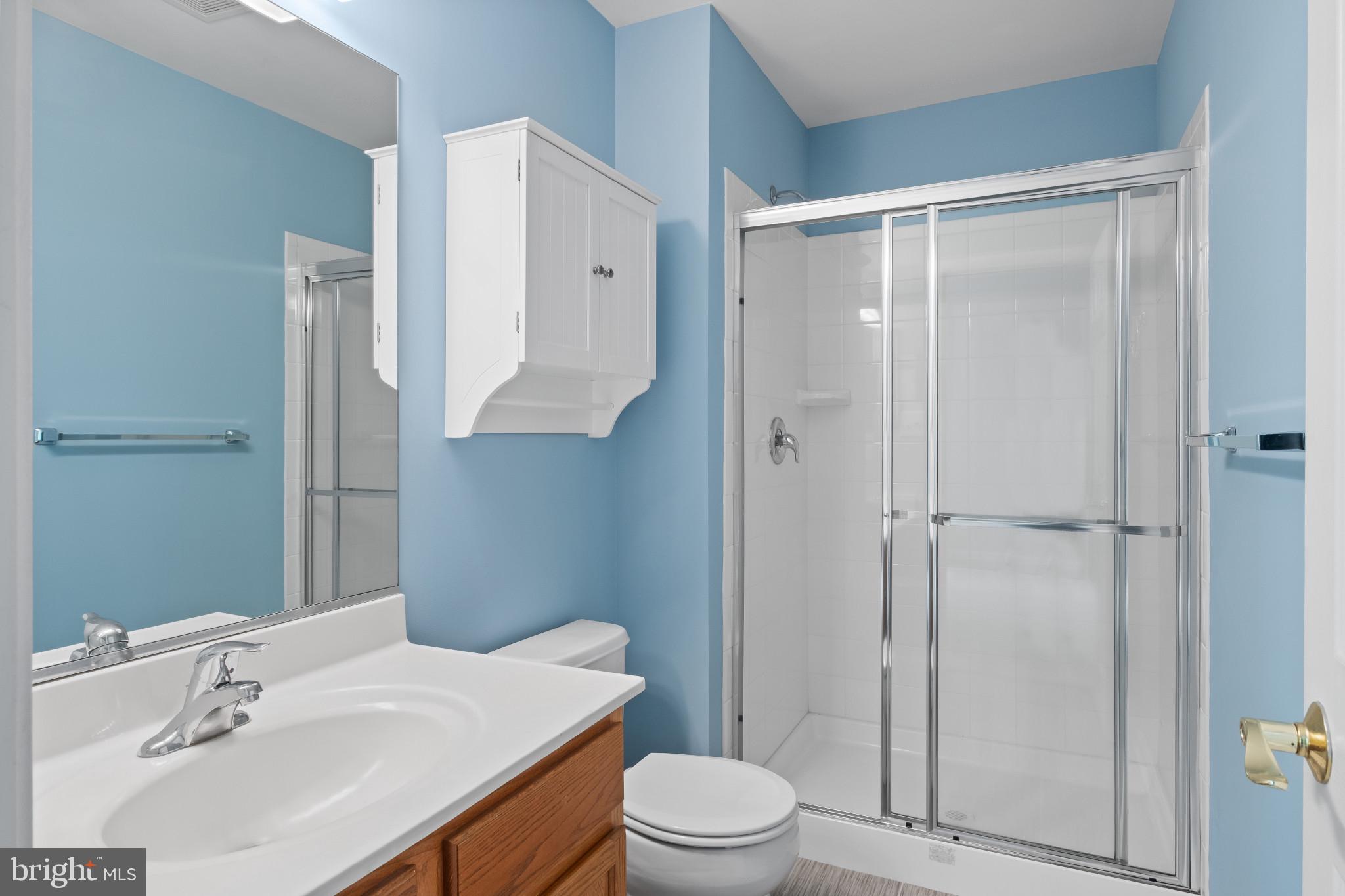 QUEENS LANDING - Residential