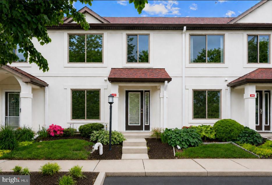 QUEENS LANDING - Residential
