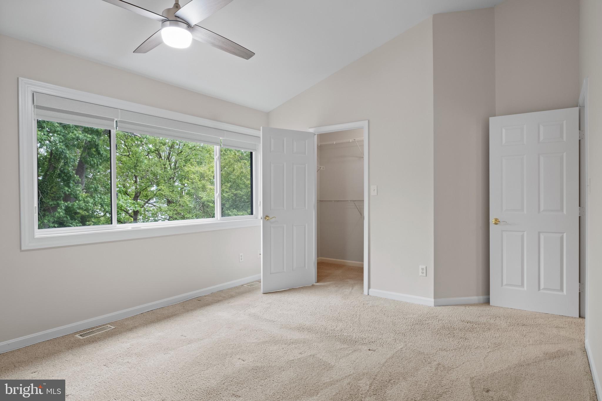 QUEENS LANDING - Residential