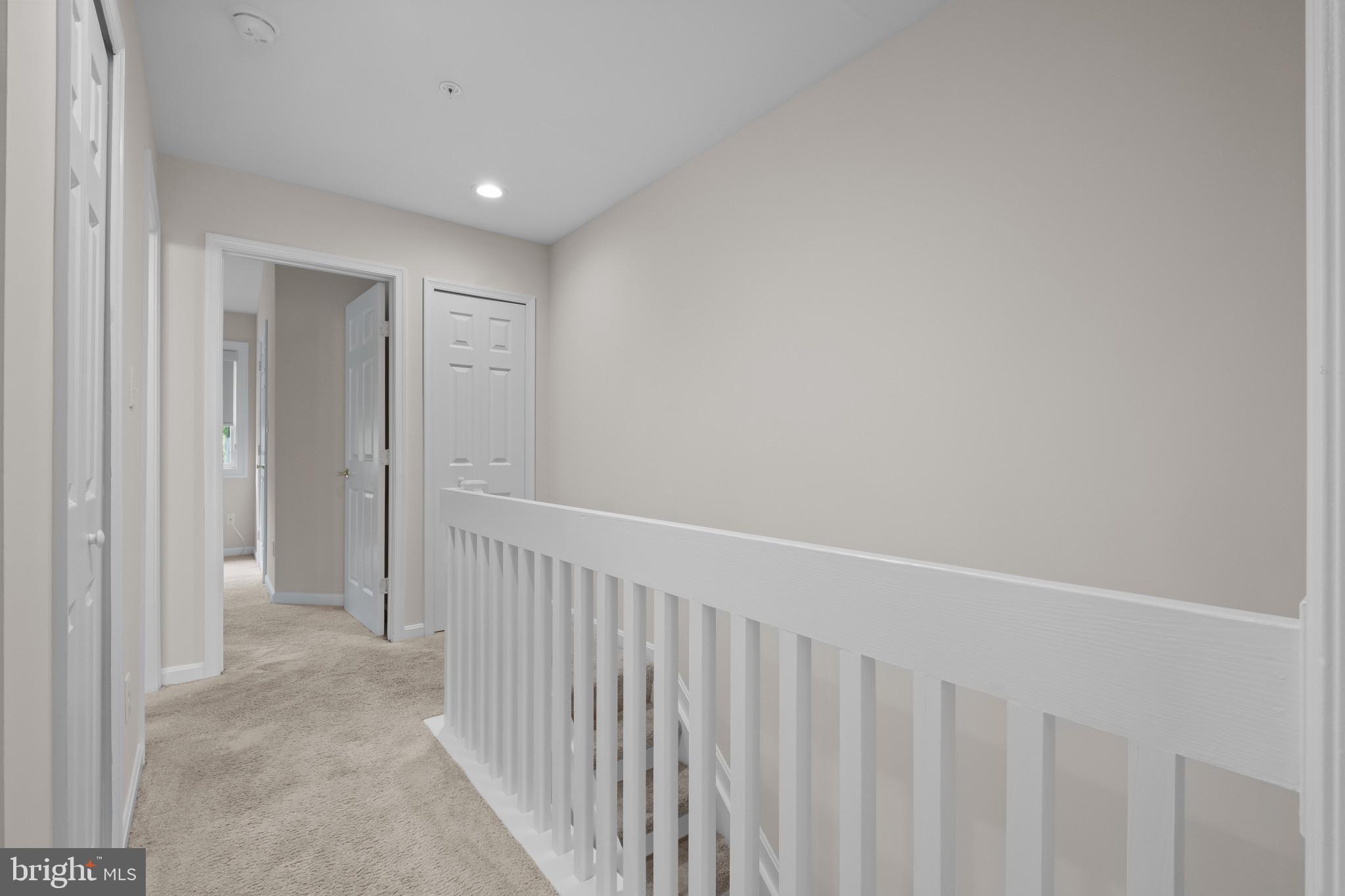 QUEENS LANDING - Residential