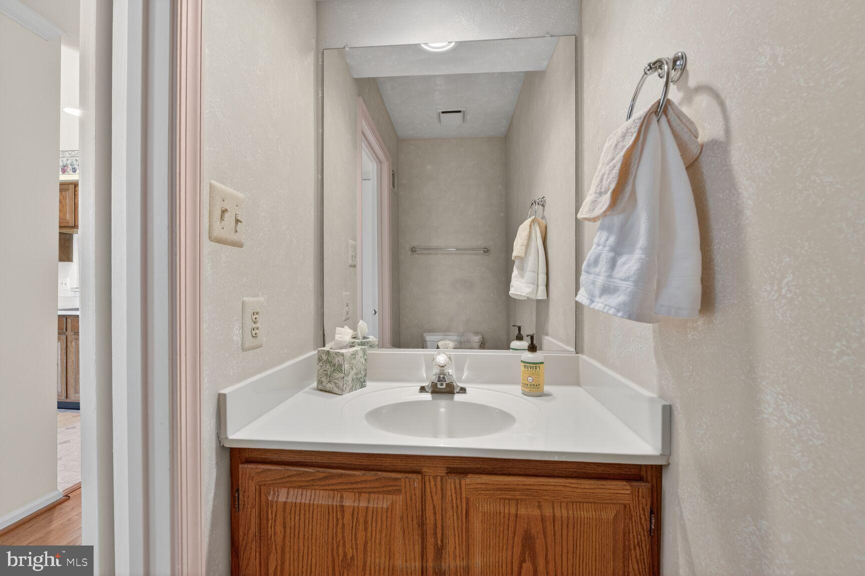 ASHBURN VILLAGE - Residential