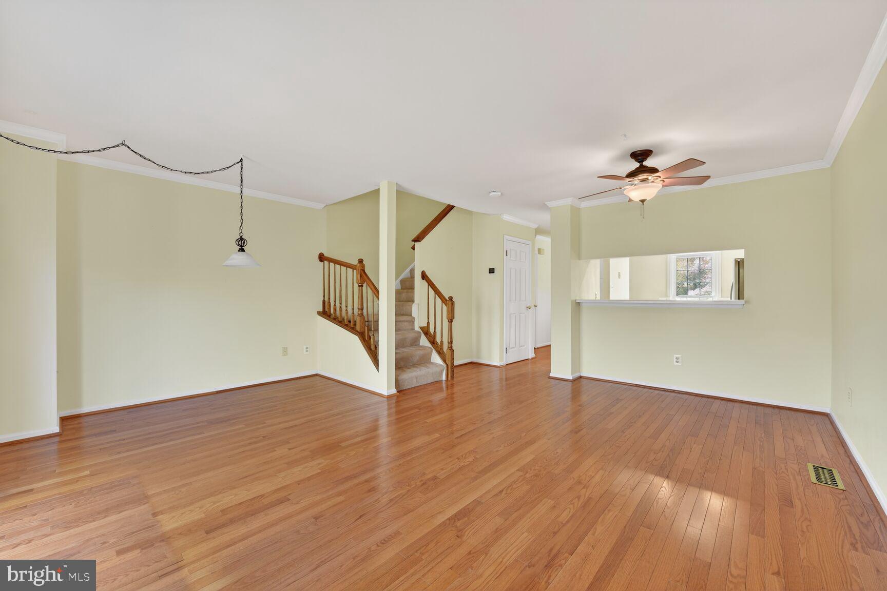 ASHBURN VILLAGE - Residential