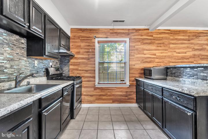 VILLAGE OF HARPERS CHOICE - Residential