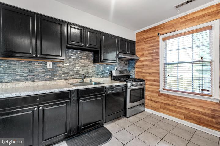 VILLAGE OF HARPERS CHOICE - Residential