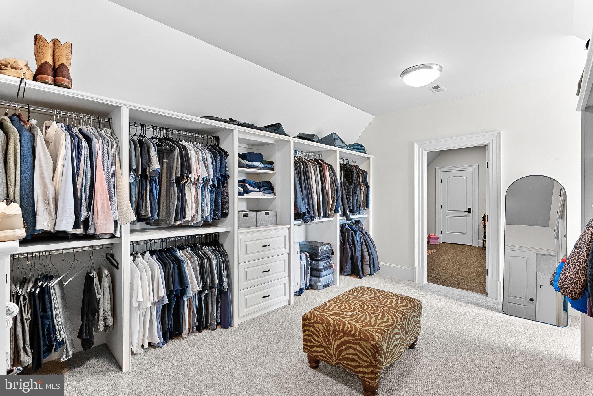 GRENATA - Residential