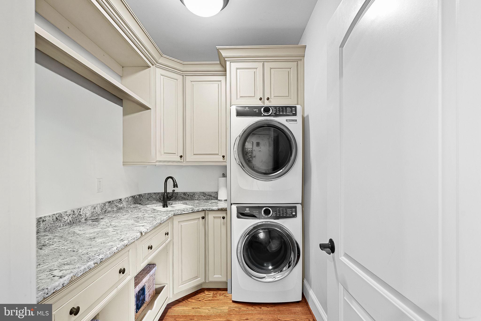 GRENATA - Residential