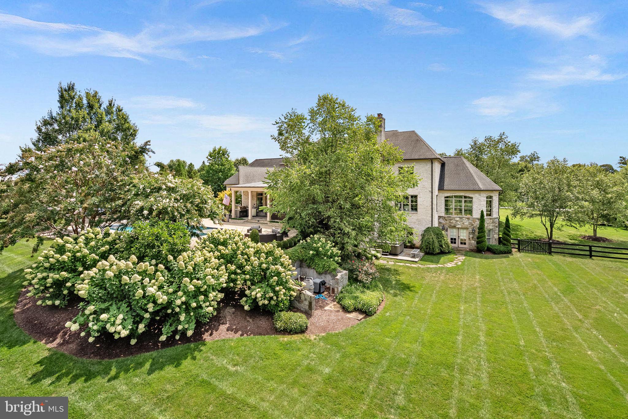 GRENATA - Residential