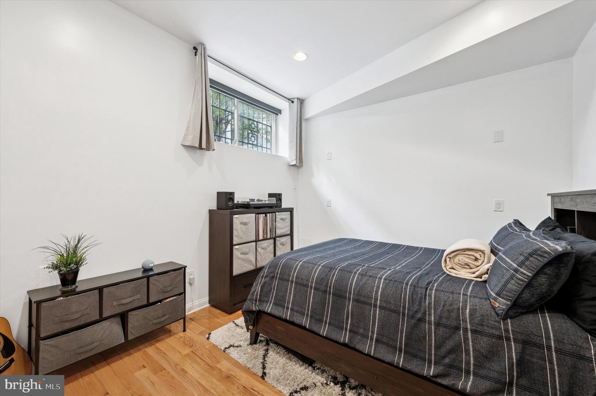 GRADUATE HOSPITAL - Residential