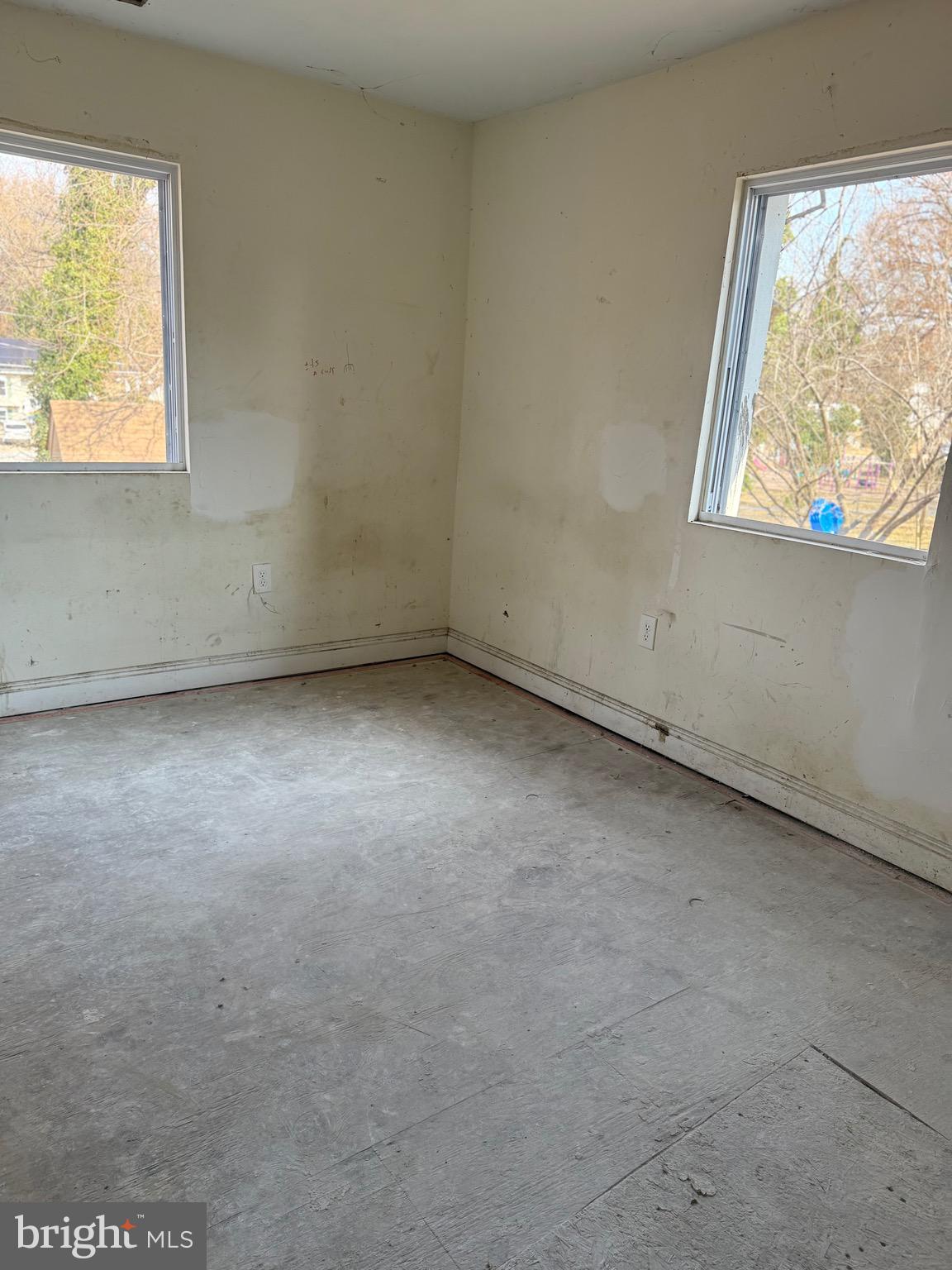 DEANWOOD PARK - Residential