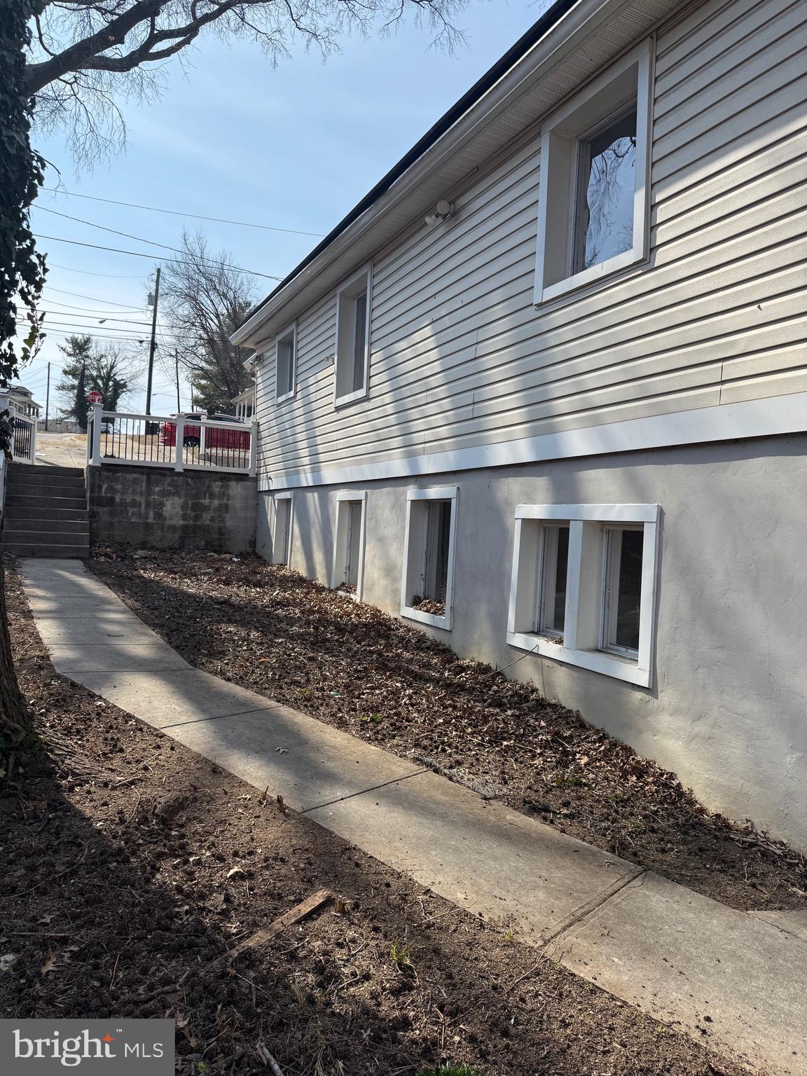 DEANWOOD PARK - Residential