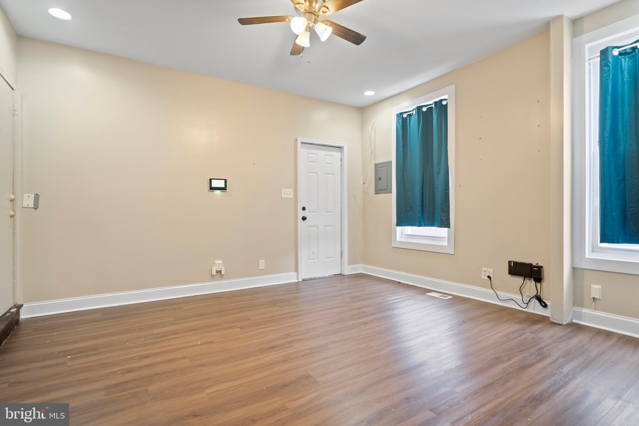 CURTIS BAY - Residential Income