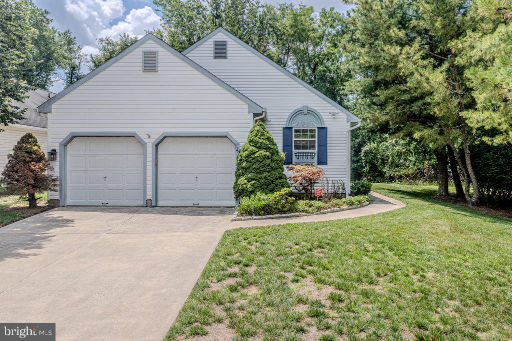 25 GLENVIEW WAY E