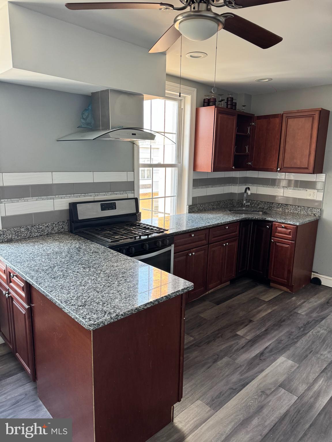 Photo 1 of 6 — 2372 ORTHODOX STREET 2ND FRONT, PHILADELPHIA, PA 19137