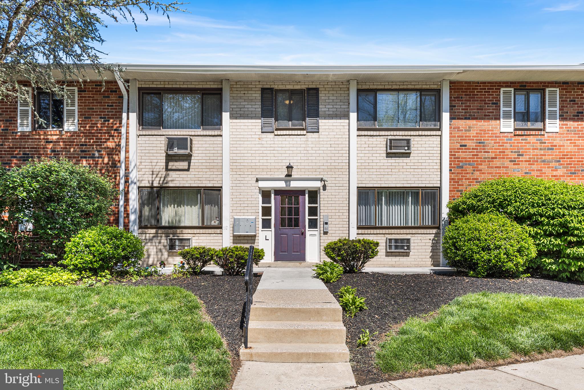 Welcome to 1 Lawrence Road, a beautifully renovated second-floor condo offering the perfect blend of modern upgrades and unbeatable convenience. Located in the desirable Marple Township within the sought-after Newtown Square School District, this 2-bedroom, 1-bathroom home has been completely remodeled in 2025—just unpack and enjoy!
Step inside to discover a bright, inviting space featuring brand new flooring, a fully renovated bathroom, and an updated kitchen. Rare for this development, this unit includes in-unit washer and dryer hook up, providing the ultimate convenience.
Enjoy the flow of natural light through new windows and a new balcony door, which opens to your own private balcony—perfect for morning coffee or quiet evenings. Additional perks include a spacious basement storage unit, complete with washer and dryer, and plenty of parking in a newly paved and raised lot.
The condo fee includes heat and water, adding even more value. Located close to public transportation, schools, parks, shopping, and major routes like West Chester Pike, Route 476, and Lawrence Road, you’ll enjoy easy access to Philadelphia, New Jersey, Delaware, New York, and Philadelphia International Airport.
Whether you’re looking for a new home or a strong investment, this unit has been rented above market value—a great opportunity for both homeowners and investors alike.
Don’t miss your chance to own this move-in-ready gem in a peaceful, friendly neighborhood. Schedule your tour today!