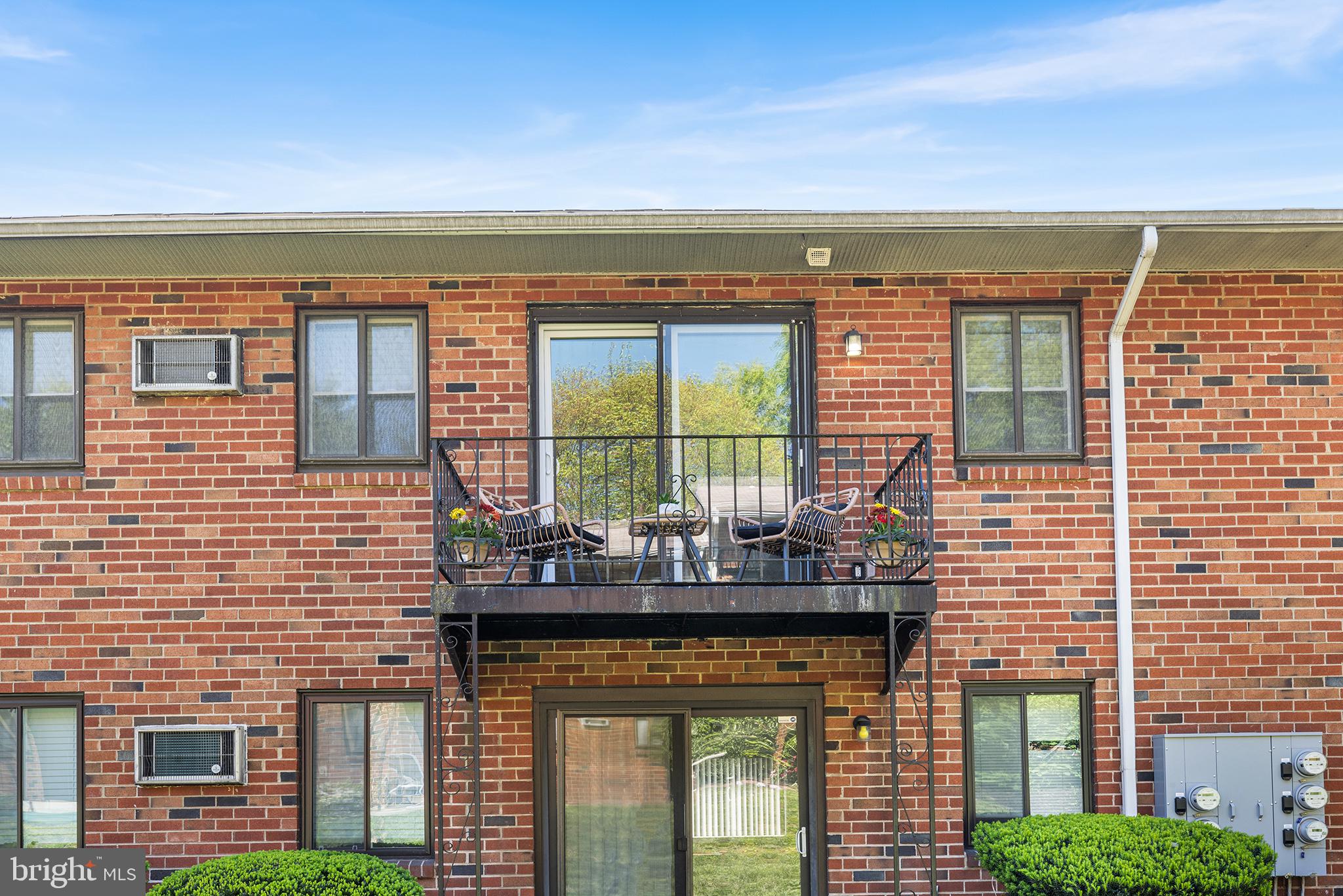 LAWRENCE PARK - Residential