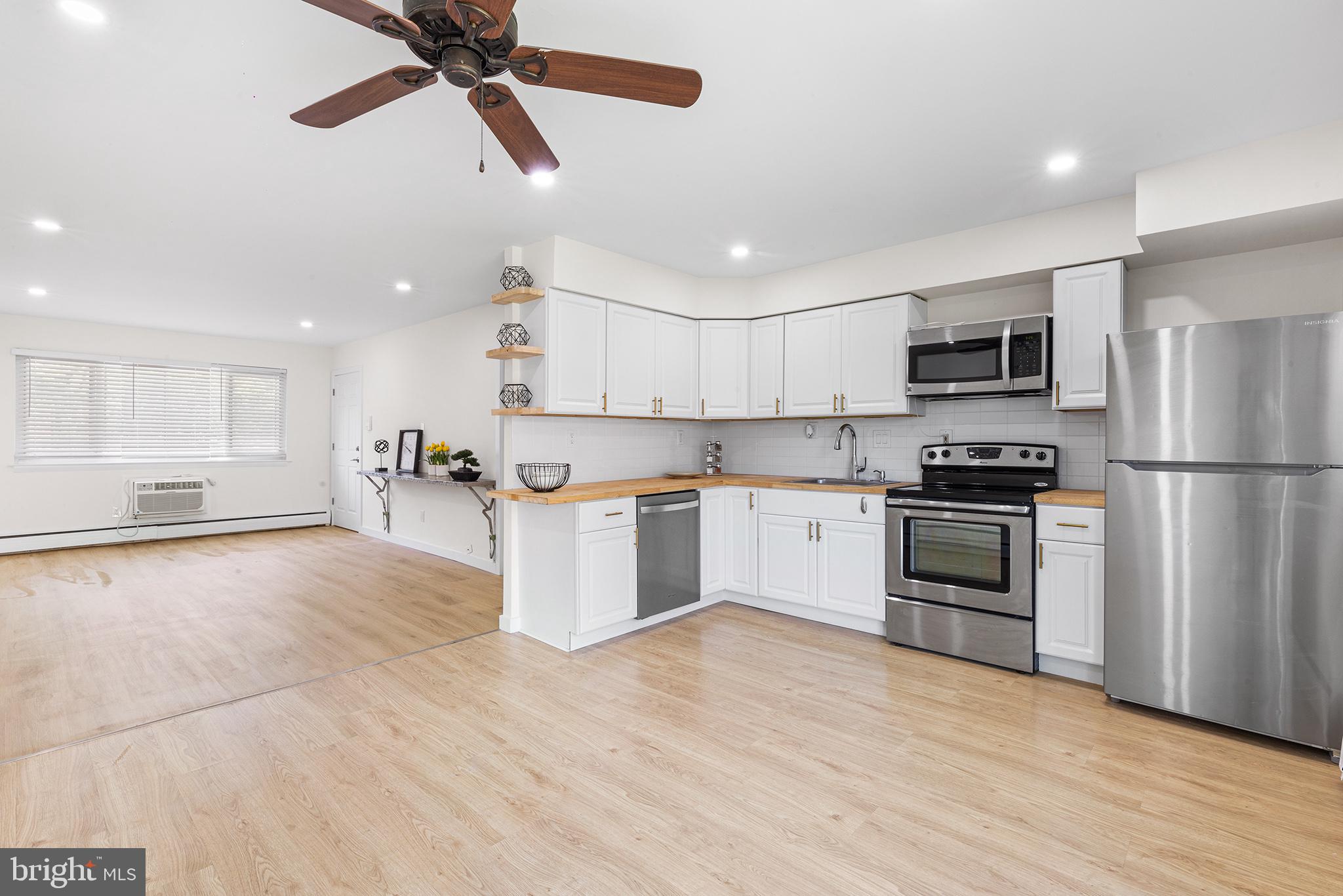 LAWRENCE PARK - Residential