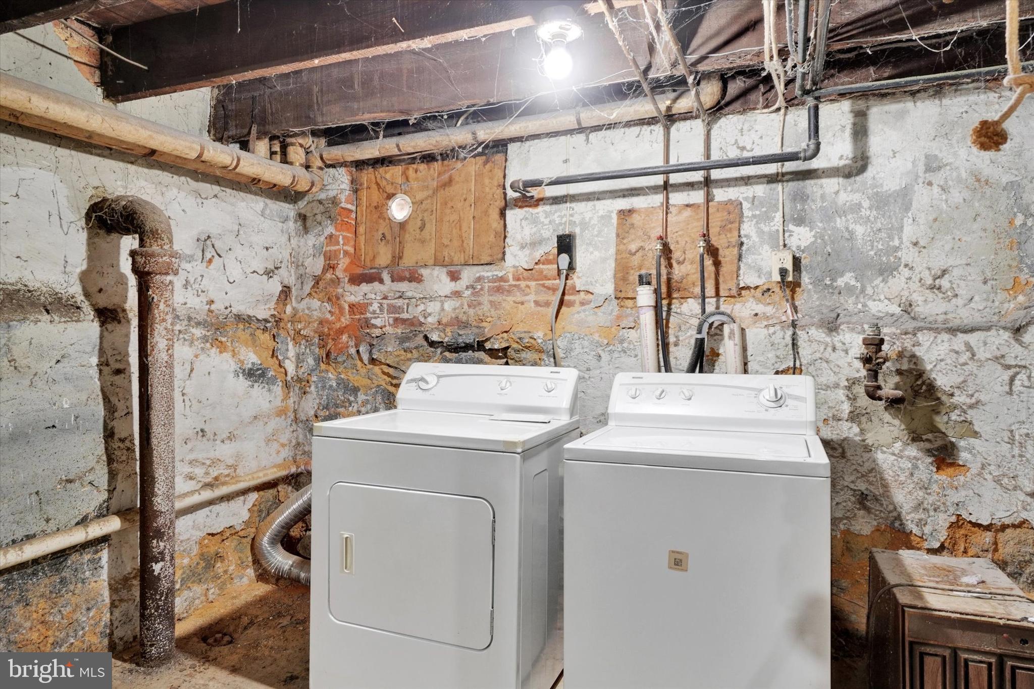 EAST YORK - Residential