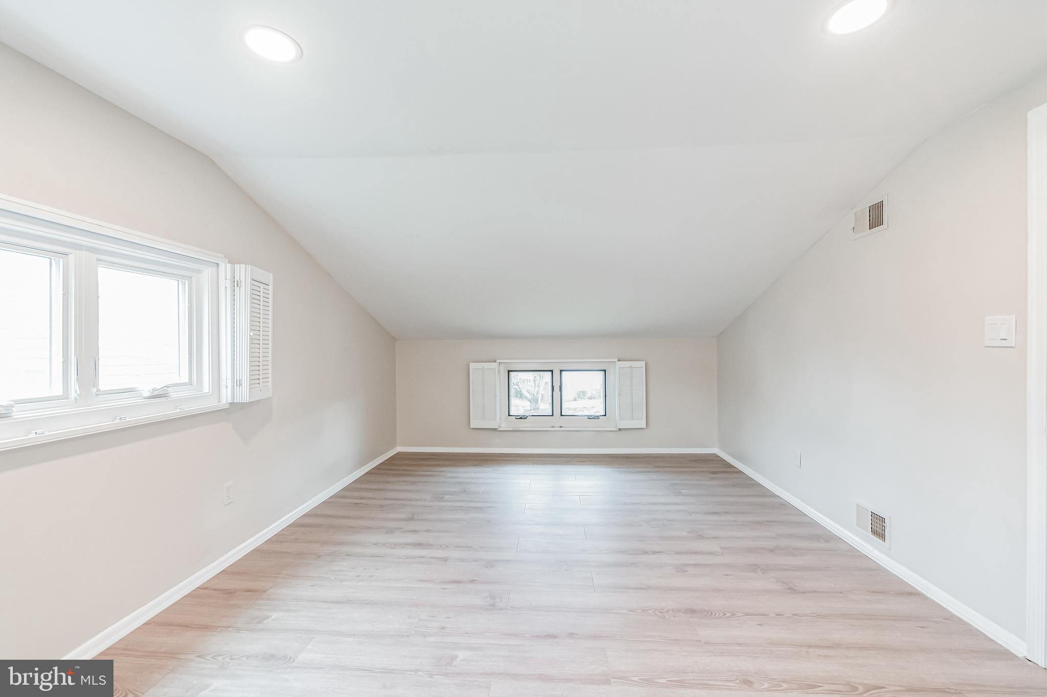 TWINBROOK FOREST - Residential