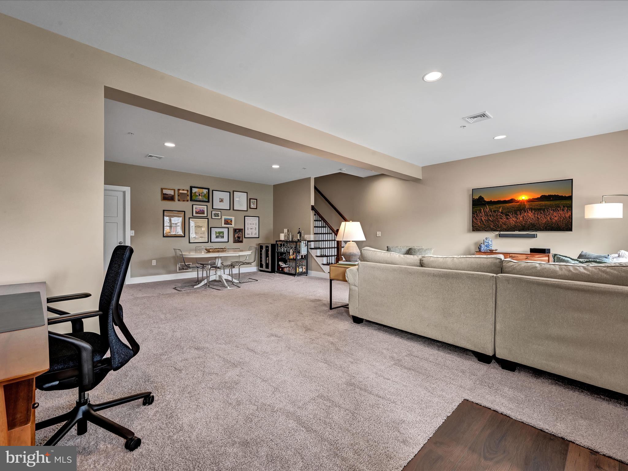 HAYDN MANOR - Residential