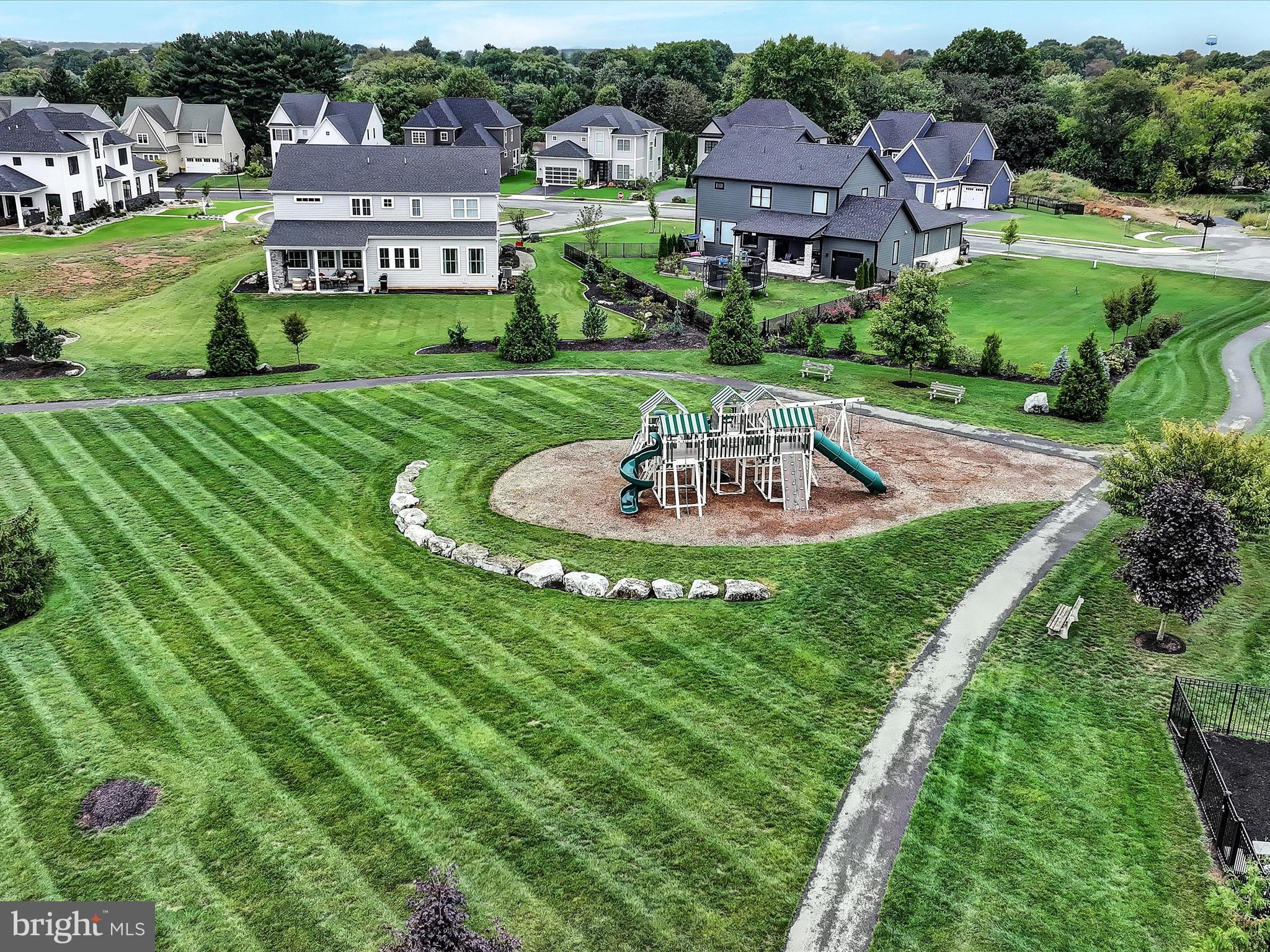 HAYDN MANOR - Residential