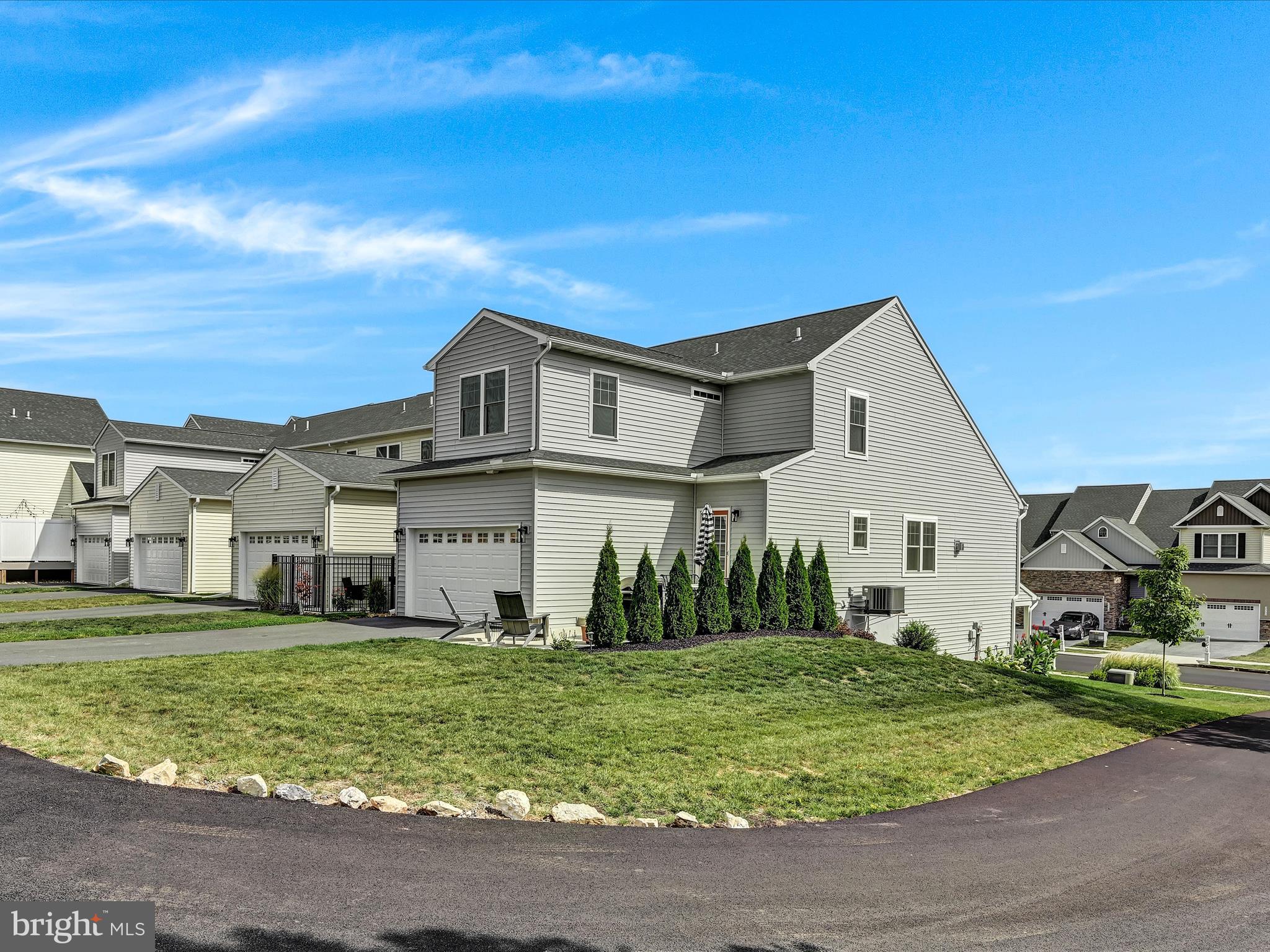 HAYDN MANOR - Residential