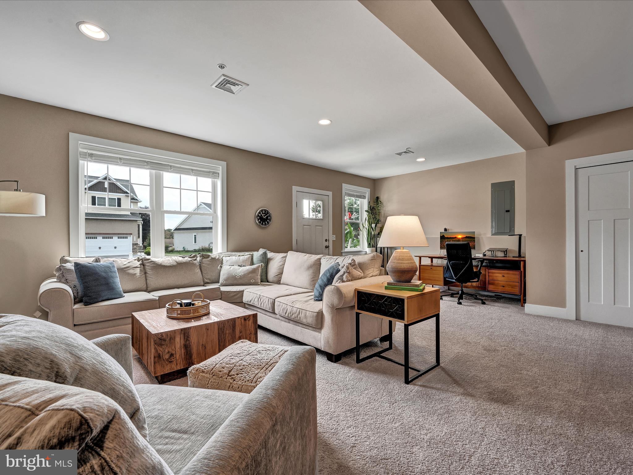 HAYDN MANOR - Residential