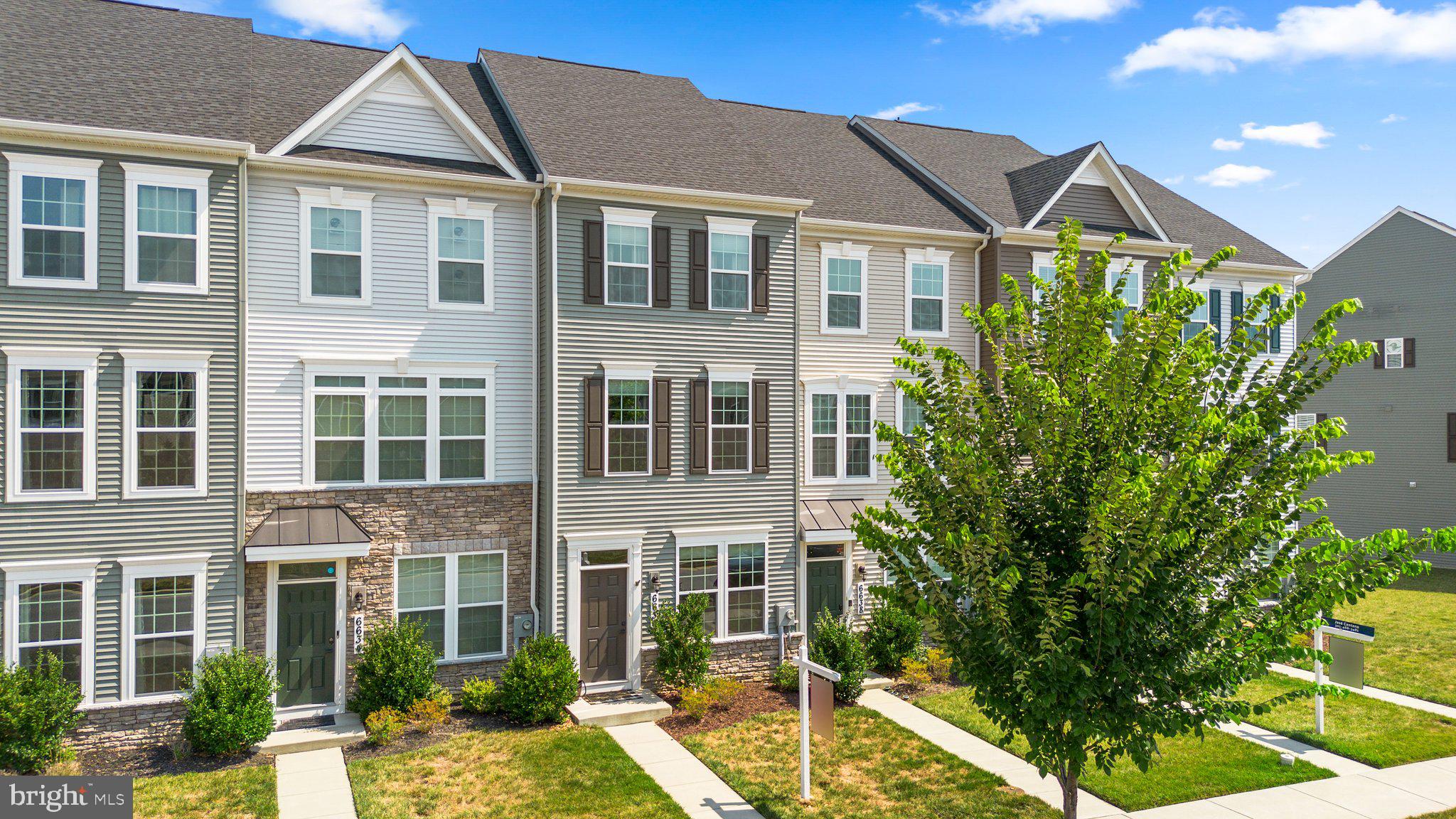 BALLENGER CREEK - Residential