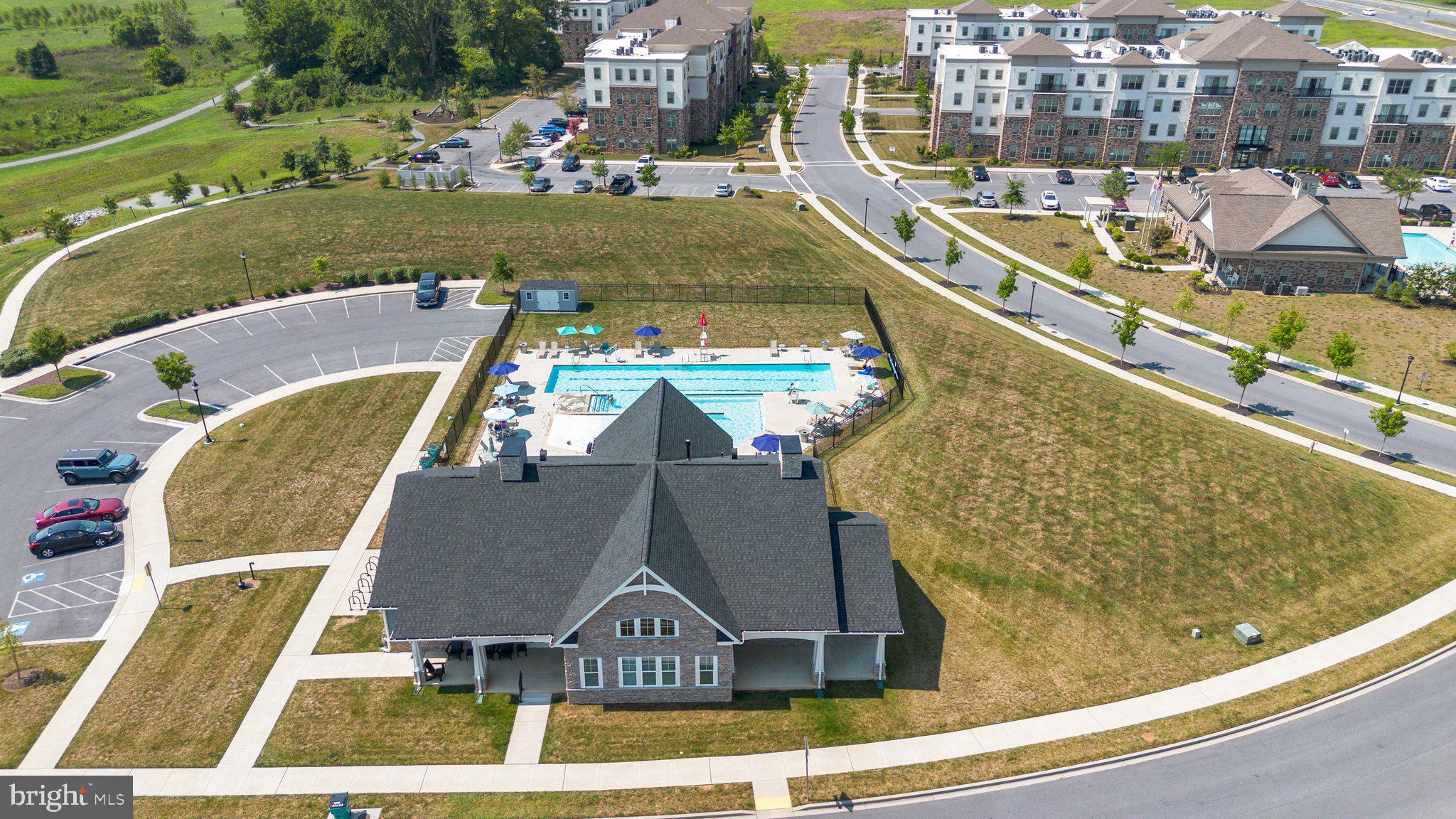 BALLENGER CREEK - Residential