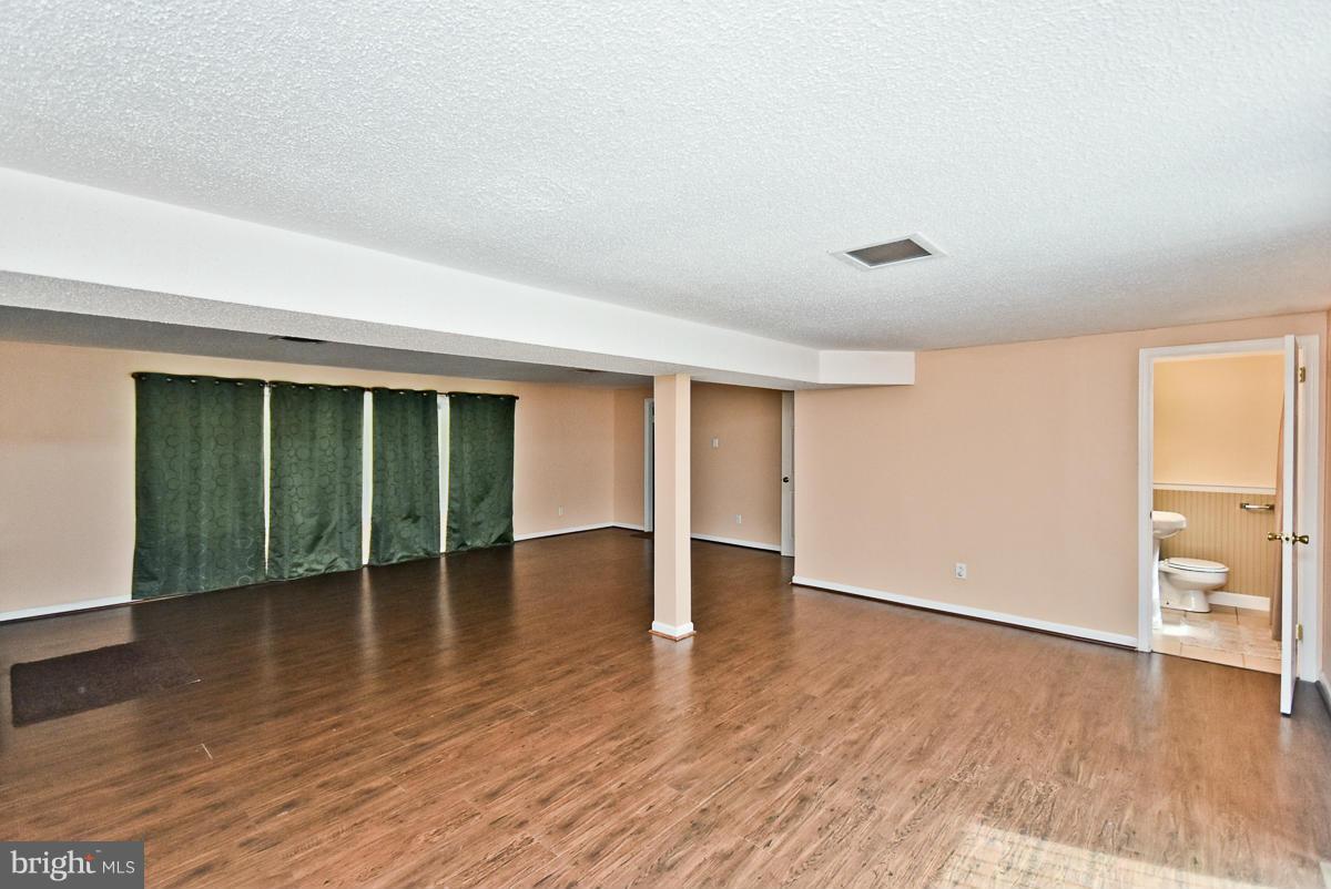 BEAVERBROOK - Residential