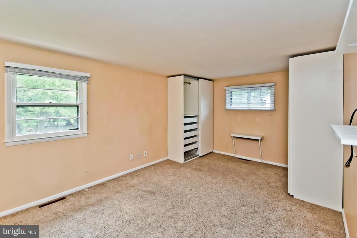 BEAVERBROOK - Residential